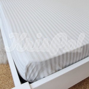 Півтораспальне простирадло на резинці ™KrisPol, бязь Lux 10049-140, світло-сірий (смужа)